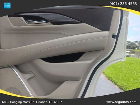 Used 2015 Cadillac Escalade 2WD image 21