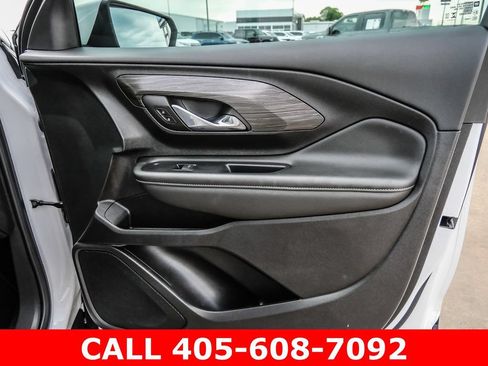 Certified 2024 GMC Terrain SLT AWD/4WD image 42