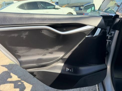 Used 2017 Tesla Model S 75 RWD image 12