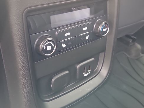 Used 2020 Buick Envision Essence FWD image 14
