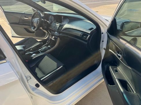 Used 2016 Honda Accord Sport image 12