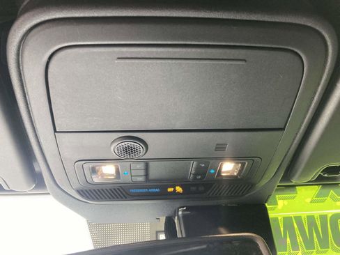 Used 2024 Ford Bronco Outer Banks image 29