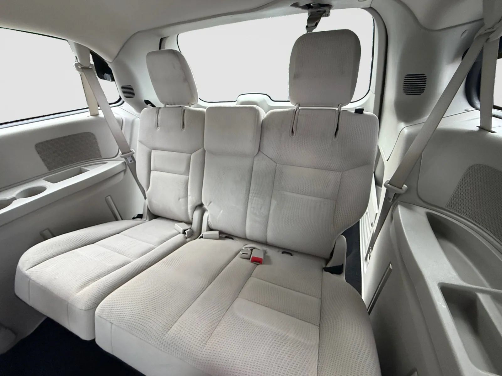 Used 2018 Dodge Grand Caravan SE w/ UConnect Hands-Free Group FWD image 16