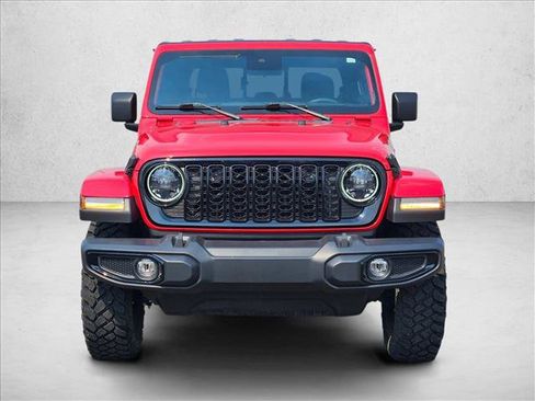 Used 2024 Jeep Gladiator Sport AWD/4WD image 2