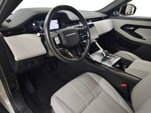 Used 2026 Land Rover Range Rover Evoque S AWD/4WD image 17