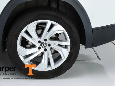 Used 2020 Volkswagen Atlas Cross Sport SEL FWD image 6