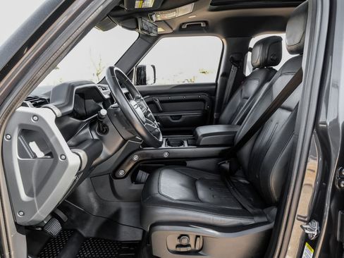 Used 2022 Land Rover Defender 110 X-Dynamic HSE image 32