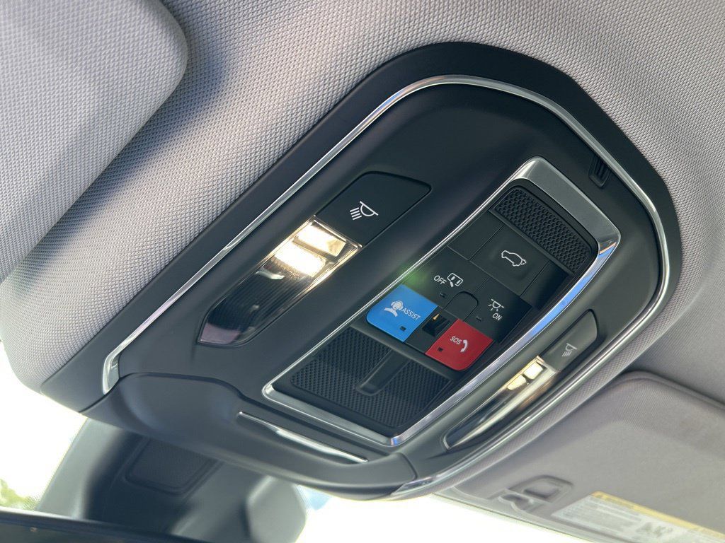 Used 2024 Jeep Grand Cherokee L Limited RWD image 44