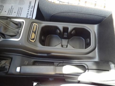 New 2026 Jeep Gladiator Sport AWD/4WD image 28