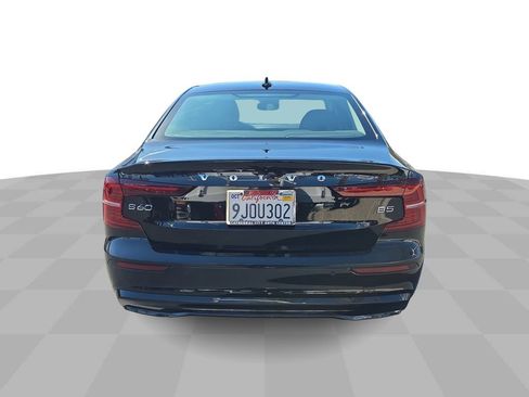 Used 2024 Volvo S60 B5 Core image 7