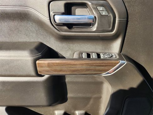 Used 2020 Chevrolet Silverado 1500 LT w/ Texas Edition image 22