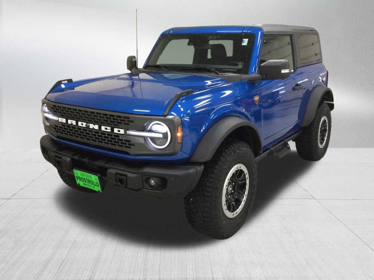 Used 2023 Ford Bronco Badlands w/ Sasquatch Package AWD/4WD image 2