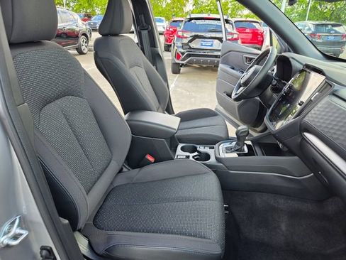 Certified 2025 Subaru Forester Premium AWD/4WD image 25