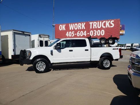 Used 2019 Ford F250 XLT AWD/4WD image 2