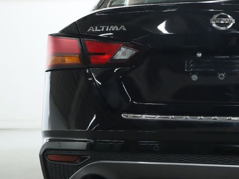 Used 2021 Nissan Altima 2.5 SR image 43