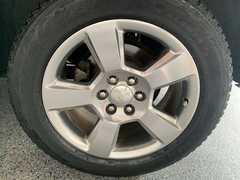 Used 2019 Chevrolet Tahoe Premier RWD image 36