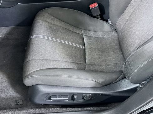 Used 2025 Honda Accord Sport image 18