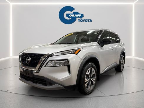 Used 2021 Nissan Rogue SV w/ Premium Package AWD/4WD image 1