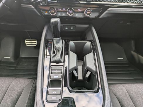 Used 2023 Honda Accord Sport image 17