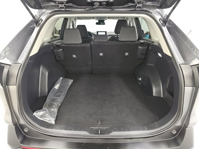 Certified 2025 Toyota RAV4 XLE AWD/4WD image 32
