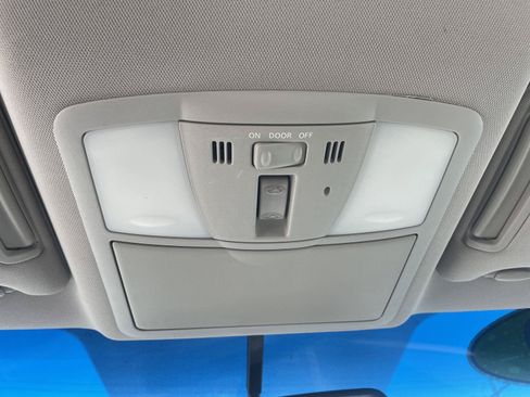 Used 2010 Nissan Altima 2.5 SL w/ SL Pkg FWD image 22