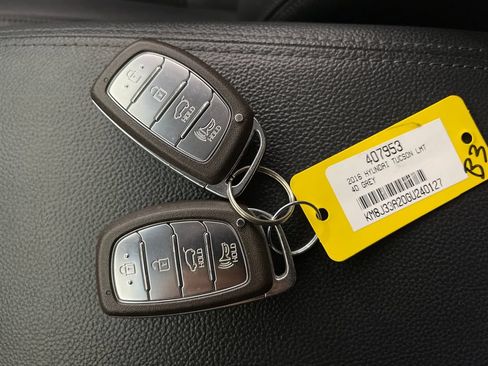 Used 2016 Hyundai Tucson Limited w/ Option Group 03 FWD image 26