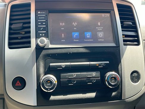 Used 2020 Nissan Frontier SV image 16