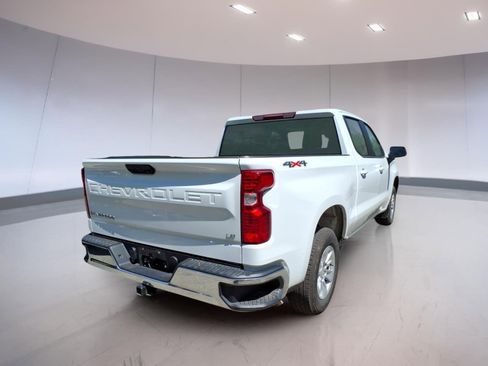 Used 2025 Chevrolet Silverado 1500 LT AWD/4WD image 4