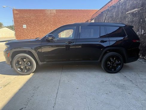 Used 2024 Jeep Grand Cherokee L Limited w/ Luxury Tech Group II image 4