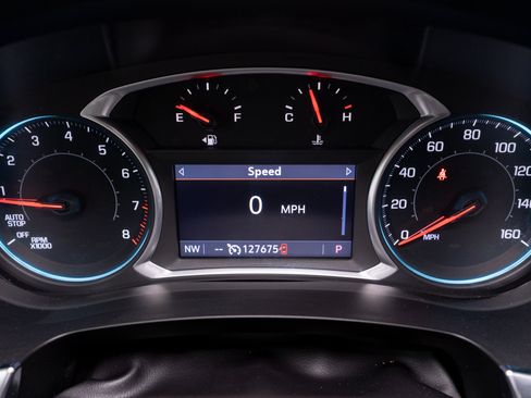 Used 2021 Chevrolet Traverse LT AWD/4WD image 24