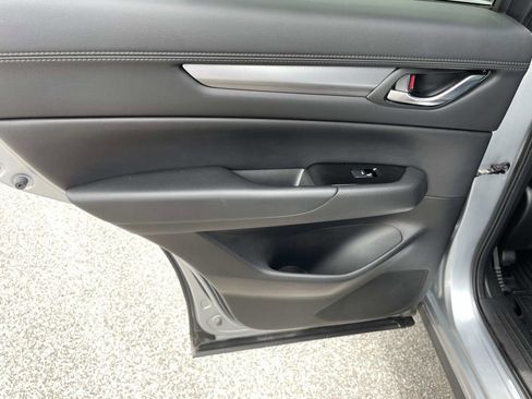Used 2020 MAZDA CX-5 Touring FWD image 12