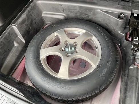 Certified 2022 Jeep Grand Cherokee Limited w/ Luxury Tech Group II image 19