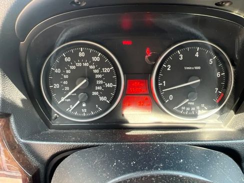 Used 2010 BMW 328i xDrive Sedan AWD/4WD image 21