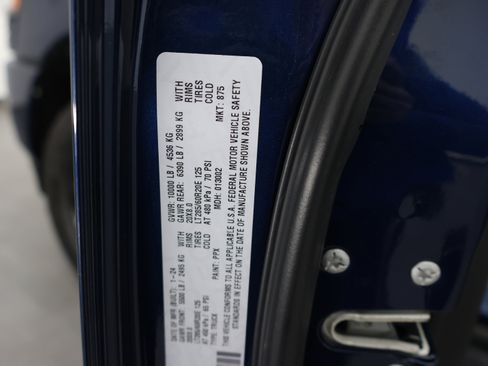 Used 2024 RAM 2500 Big Horn w/ Night Edition AWD/4WD image 62