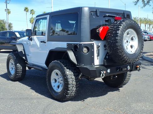 Used 2012 Jeep Wrangler Rubicon w/ PWR Convenience Group image 5