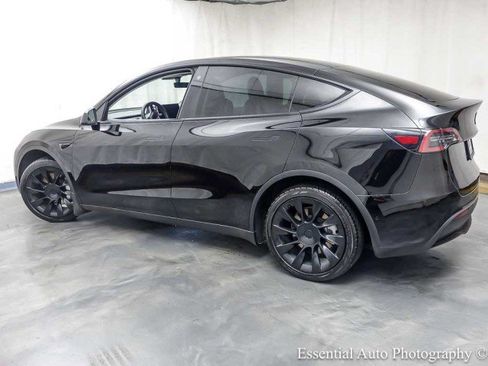 Used 2021 Tesla Model Y Long Range AWD/4WD image 8
