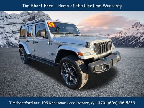 Used 2024 Jeep Wrangler Unlimited w/ Convenience Group image 2
