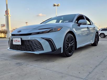 New 2025 Toyota Camry SE