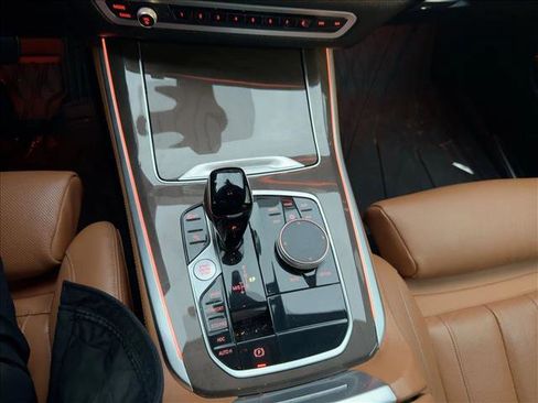 Used 2022 BMW X5 xDrive40i w/ M Sport Package image 12