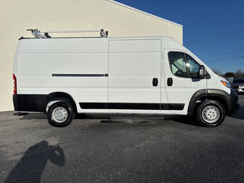 Used 2023 RAM ProMaster 3500 w/ Convenience Group image 7
