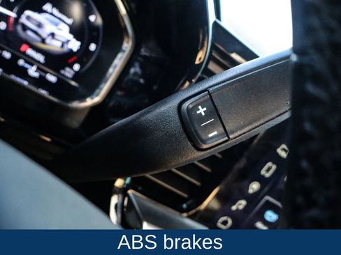 Used 2025 GMC Sierra 1500 SLT image 24