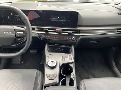 New 2026 Kia Sportage SX Prestige AWD/4WD image 12