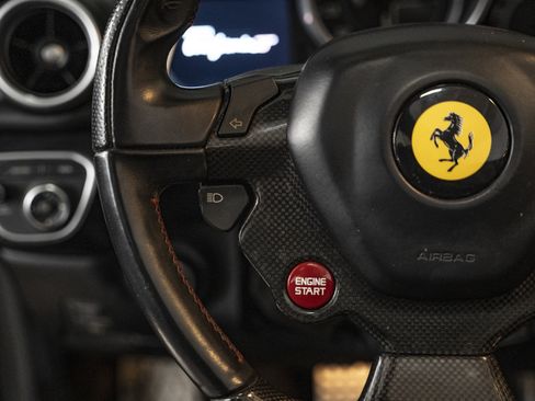 Used 2015 Ferrari California T image 34