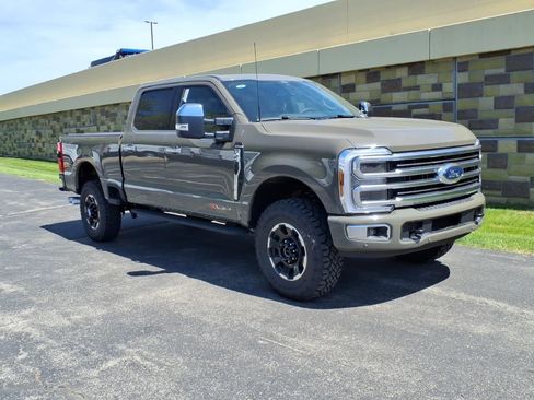 New 2026 Ford F250 Platinum AWD/4WD image 2
