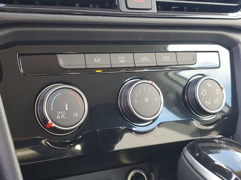 New 2026 Volkswagen Taos S image 21