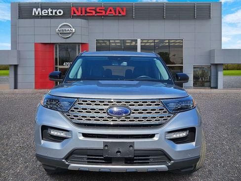 Used 2023 Ford Explorer Limited image 2