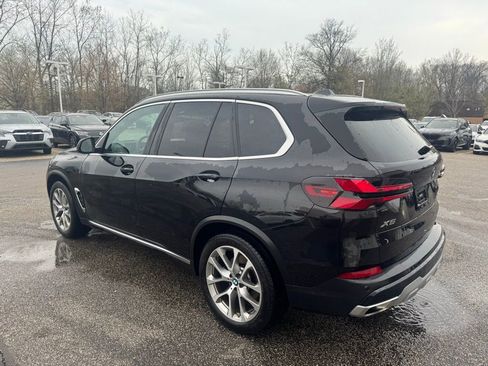 Used 2024 BMW X5 xDrive40i w/ Premium Package image 3