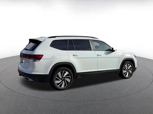 Used 2025 Volkswagen Atlas SE AWD/4WD image 10