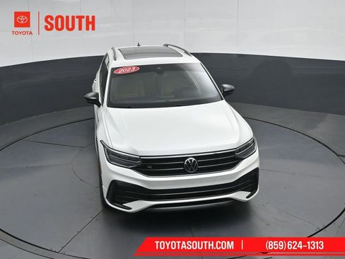 Used 2023 Volkswagen Tiguan SE R-Line FWD image 52