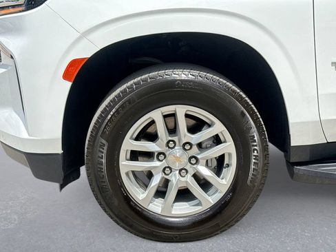 Used 2024 Chevrolet Tahoe LT RWD image 18